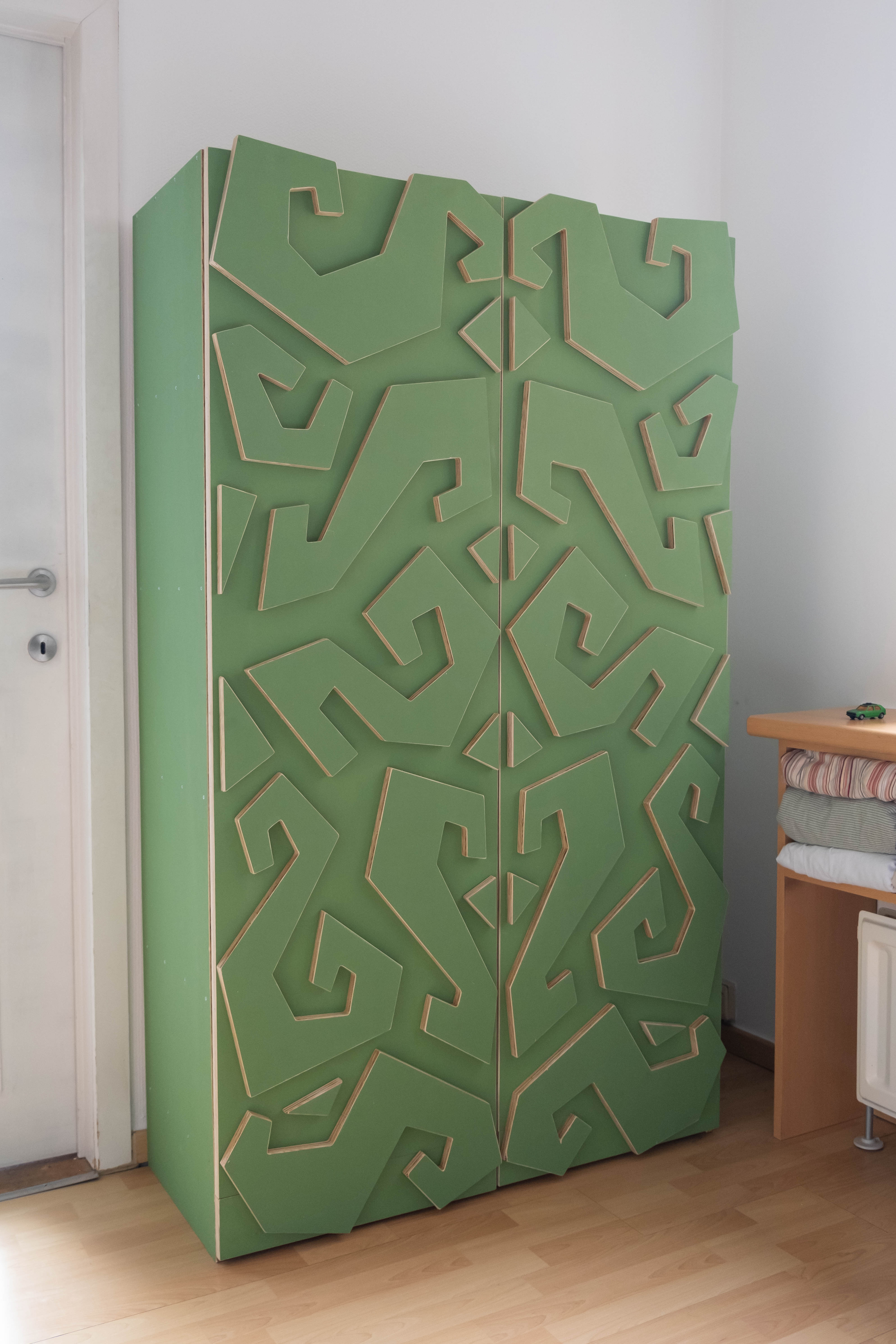 green cabinet teen elf